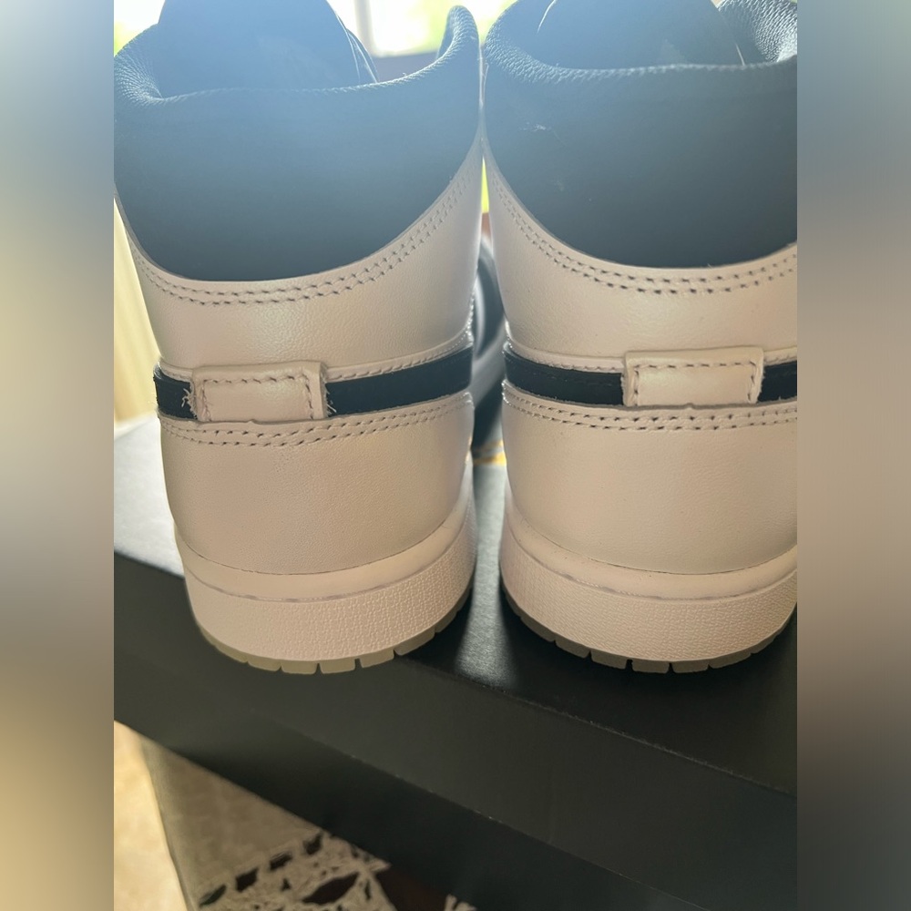 Men’s shoes - Picture 3 of 6